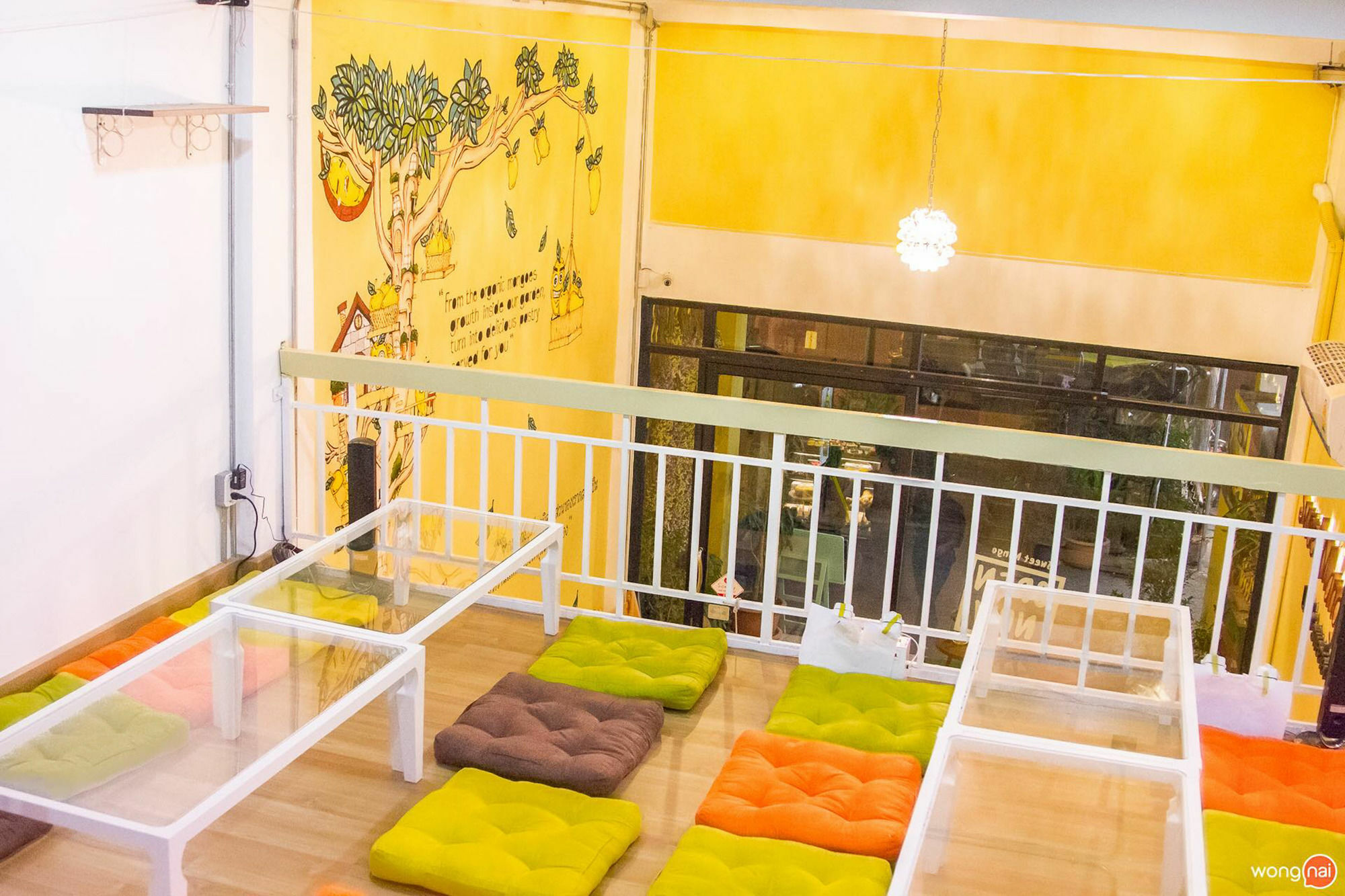 Oyo 743 Sweet Mango Cafe And Hostel Csiangmaj Kültér fotó